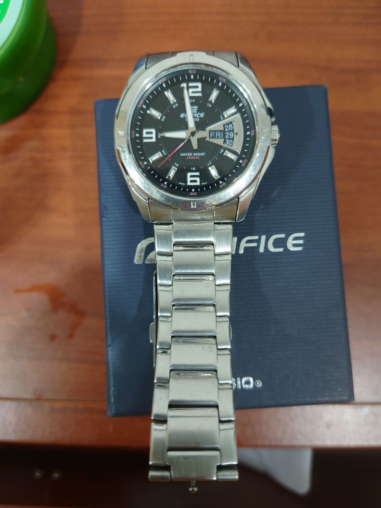 Продам часы Casio watches