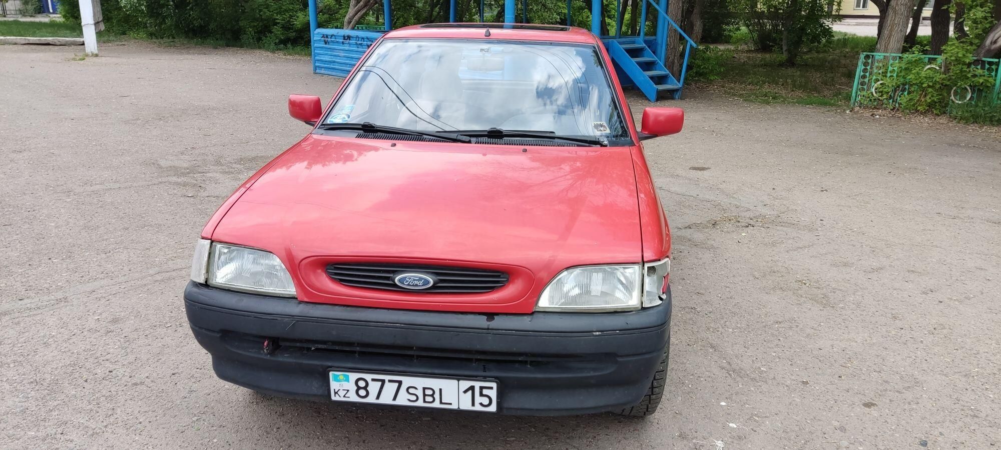 Продам автомобиль Ford