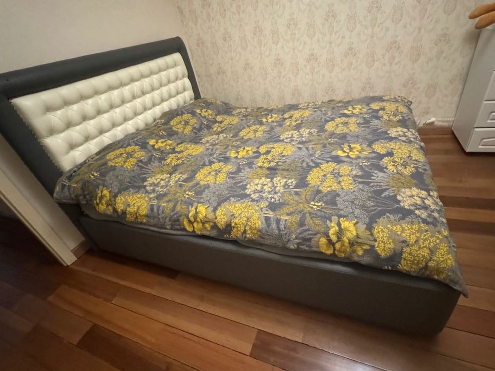 Продам диван в хорошем состоянии