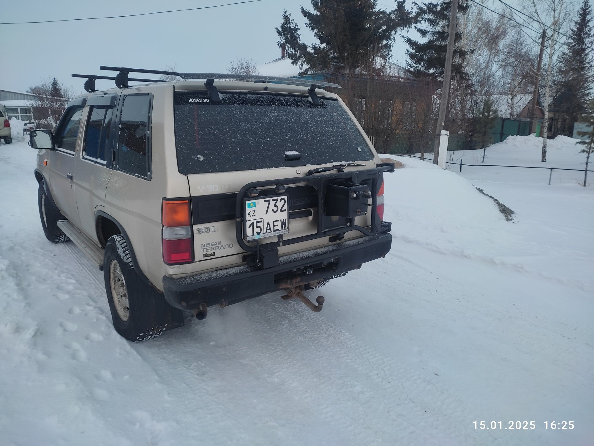 Продам Nissan Terrano отличный внедорожник