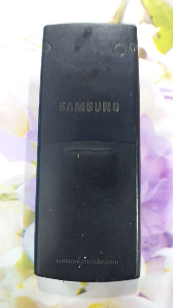 Продам телефон samsung