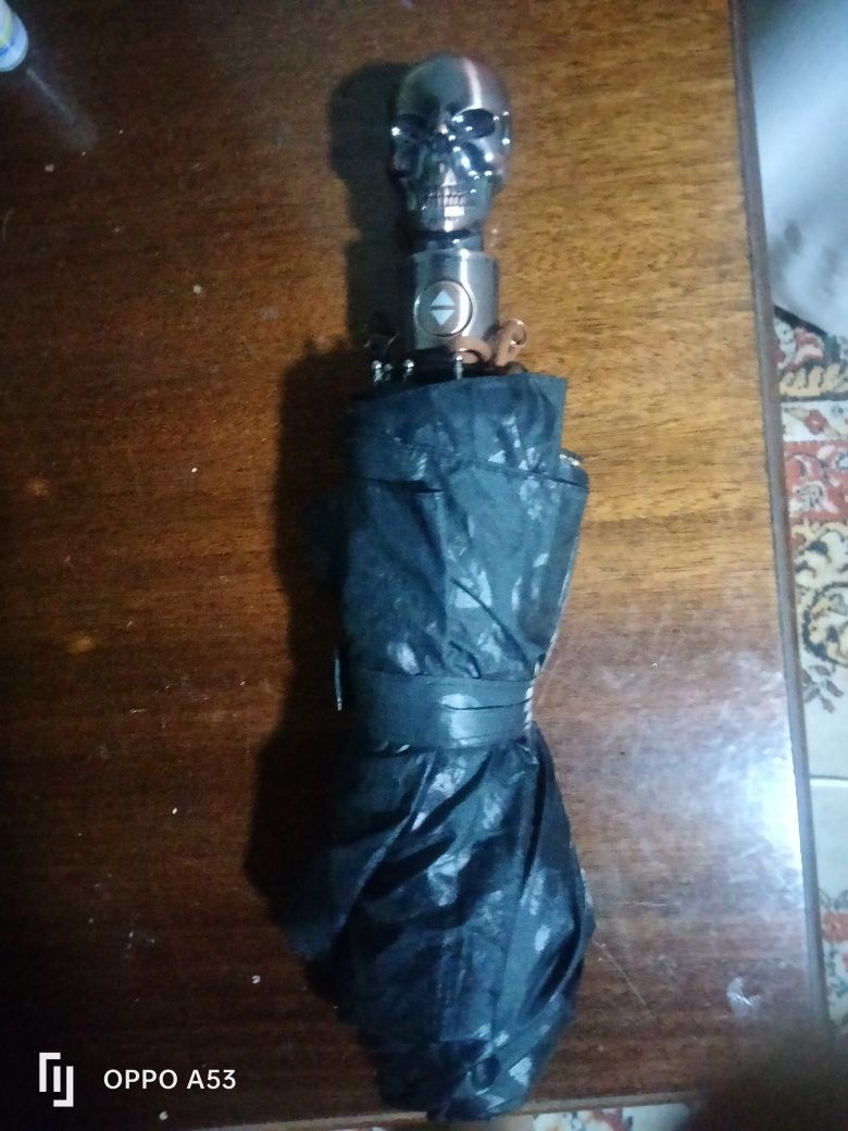 Продам зонт мужской.