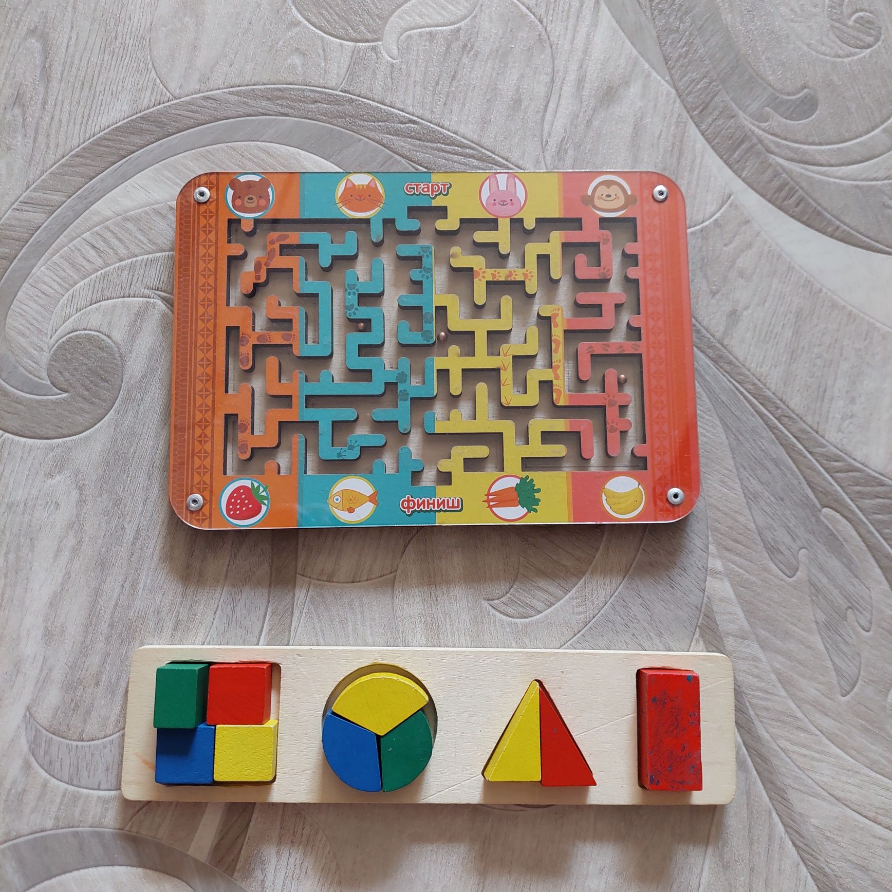 Продам развивающие игрушки