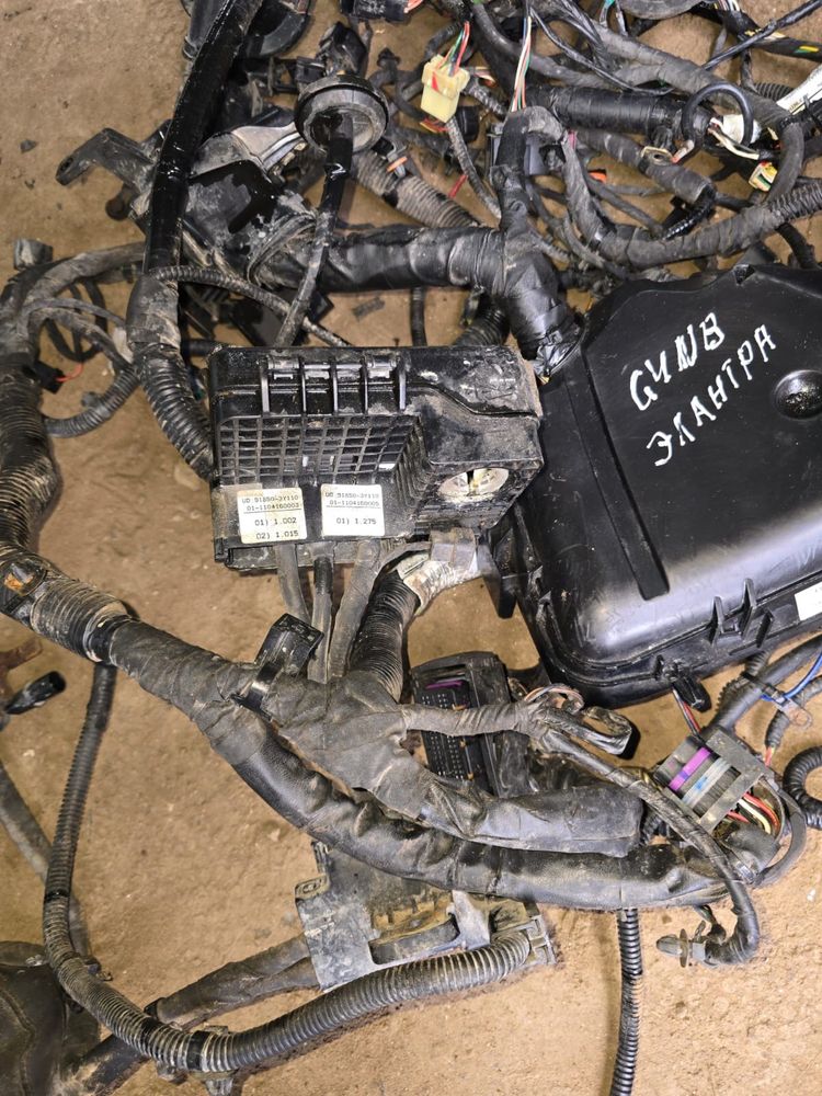 Коса проводка под капотом Хендай Элантра МД 1.8 G4NB механика Elantra