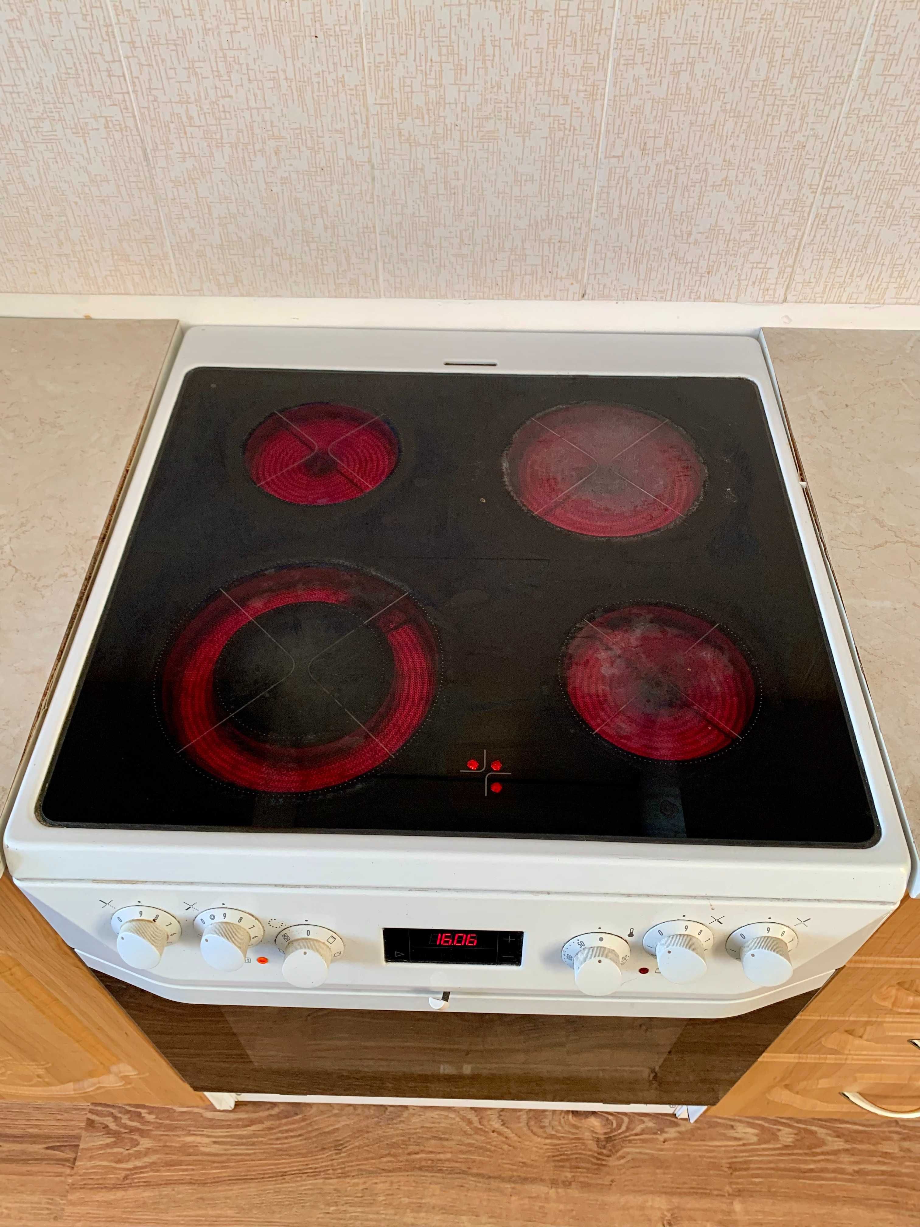 Электрическая плита Gorenje EC 63398 BW