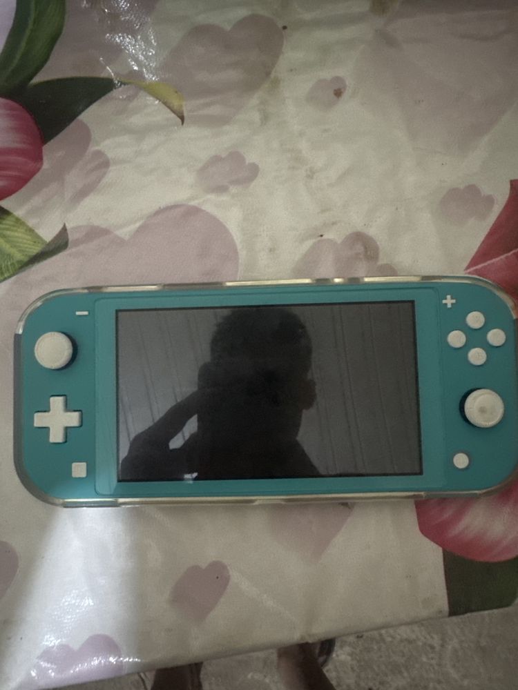 nintendo switch lite СРОЧНО ПРОДЮ