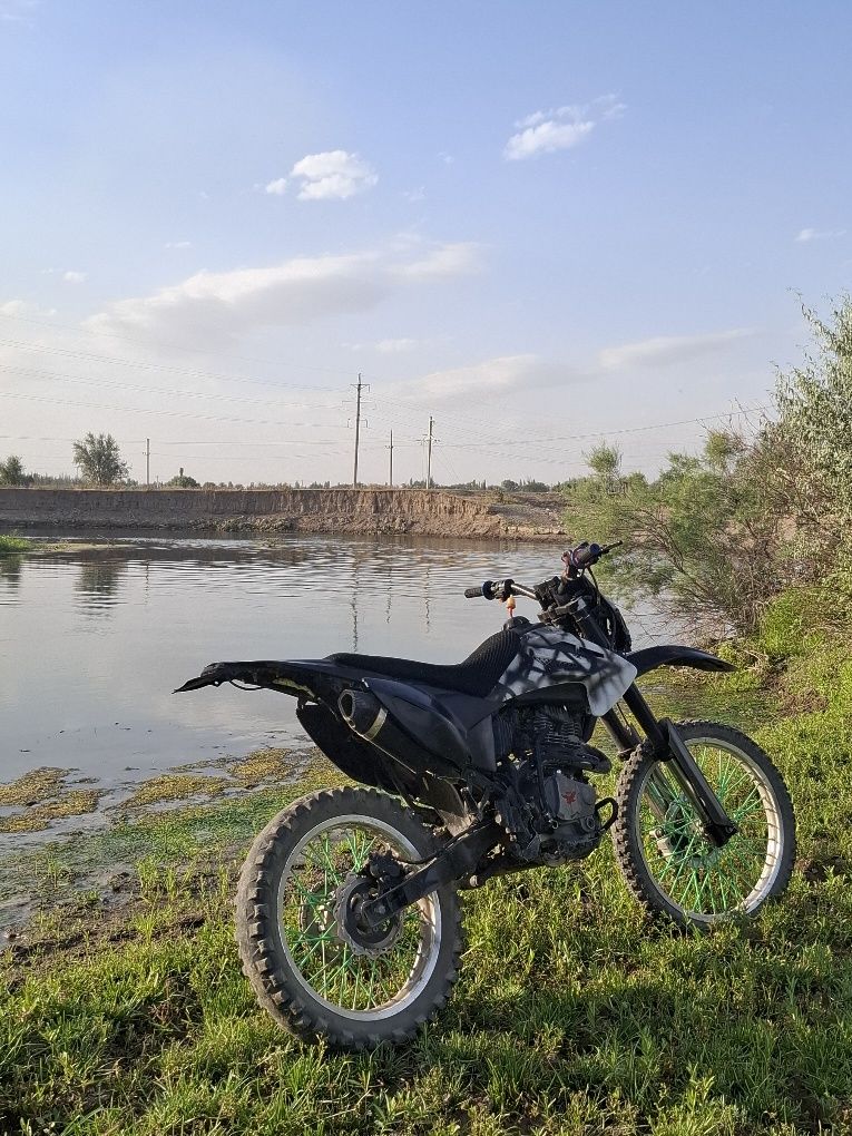 Эндуро 250кубов цепной