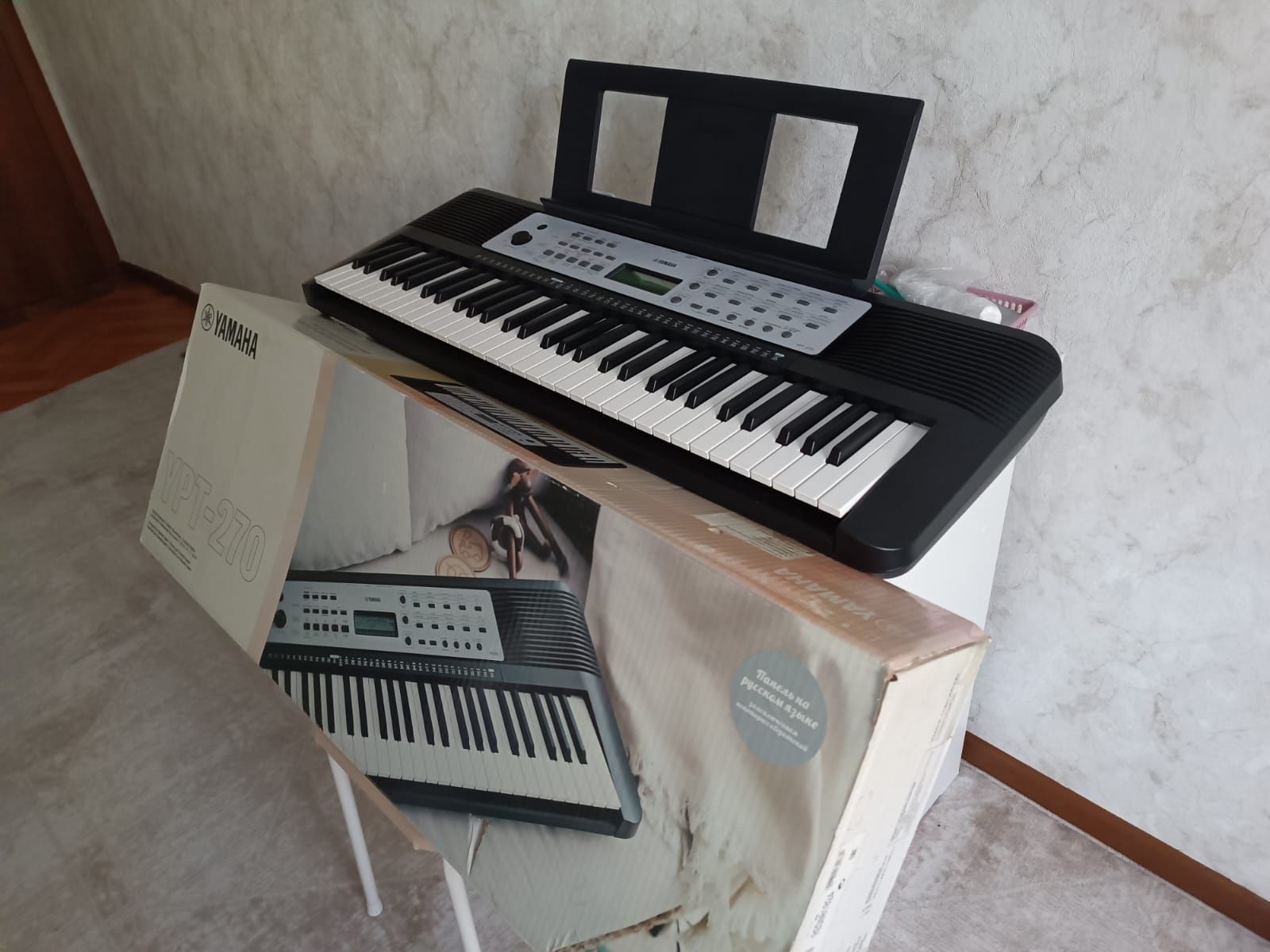 Yamaha YPT-270 синтезатор