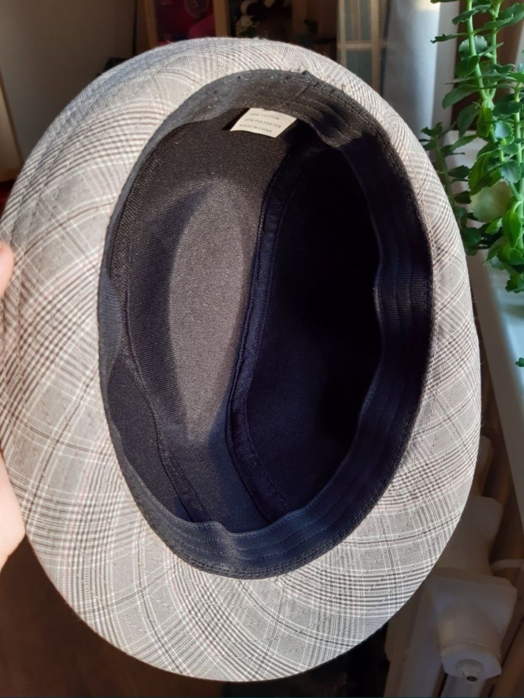 продам шляпу коричневую