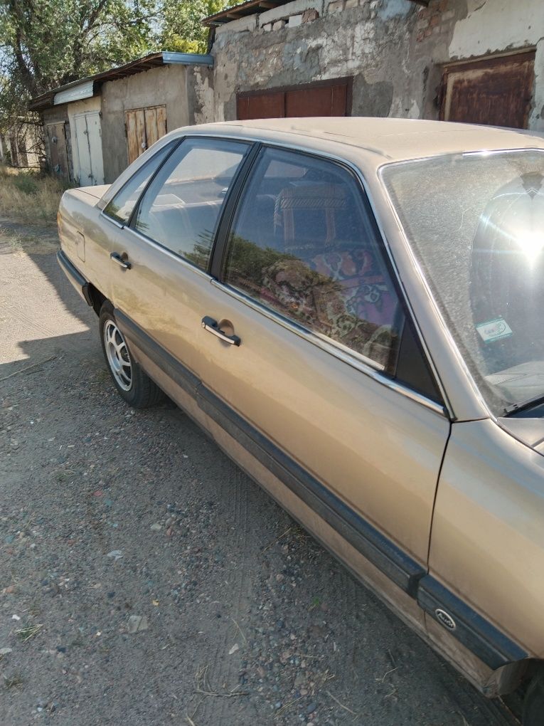 Продается Ауди 100 ,,селёдка,,
