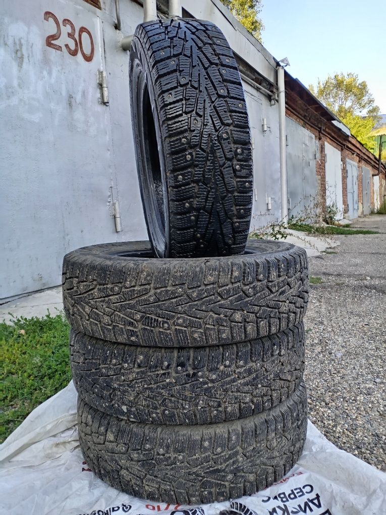 Продам зимние шины