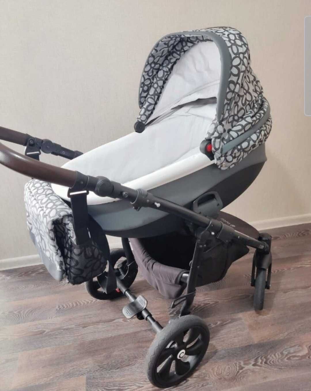 Детская коляска Tutis Nanni 2 в 1
