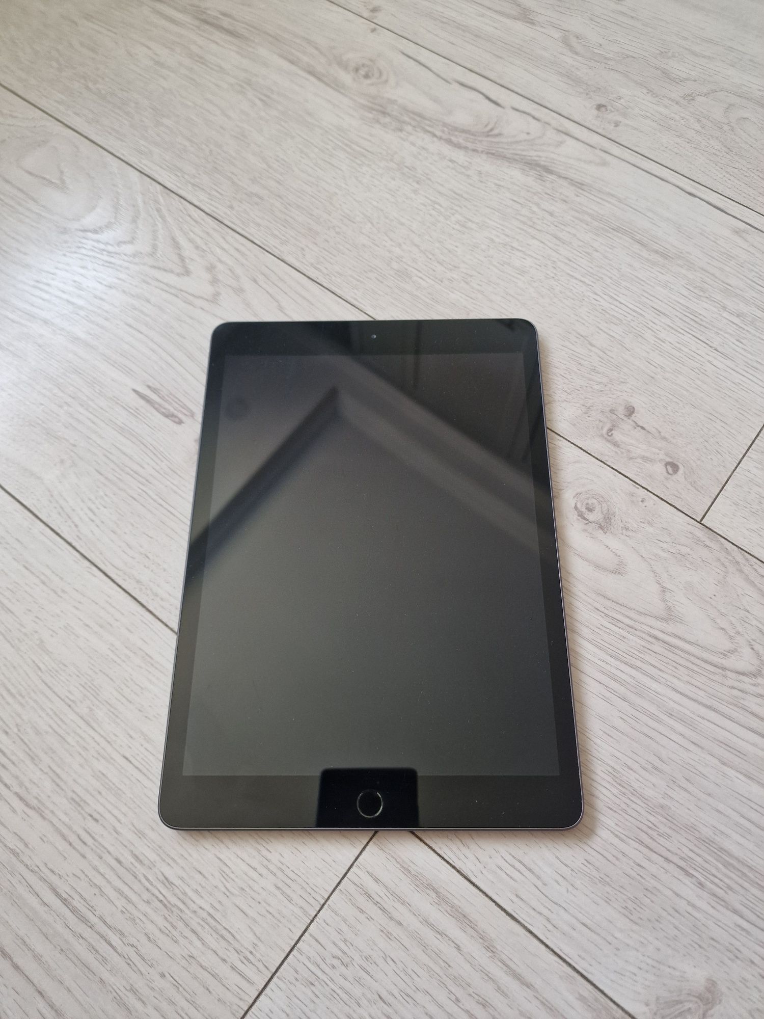 IPad ( 8 поколения)