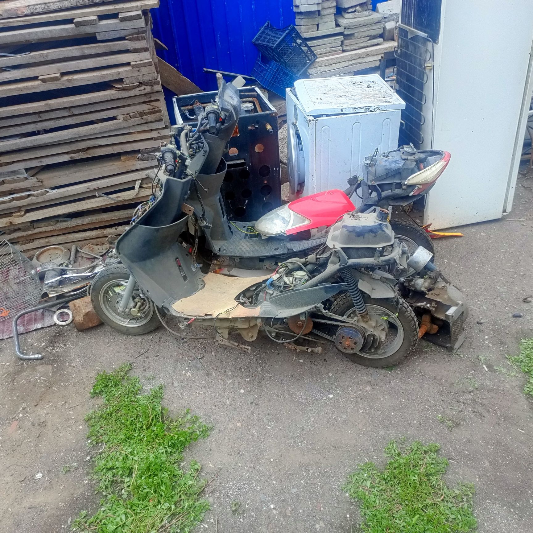 Скутер на разбор