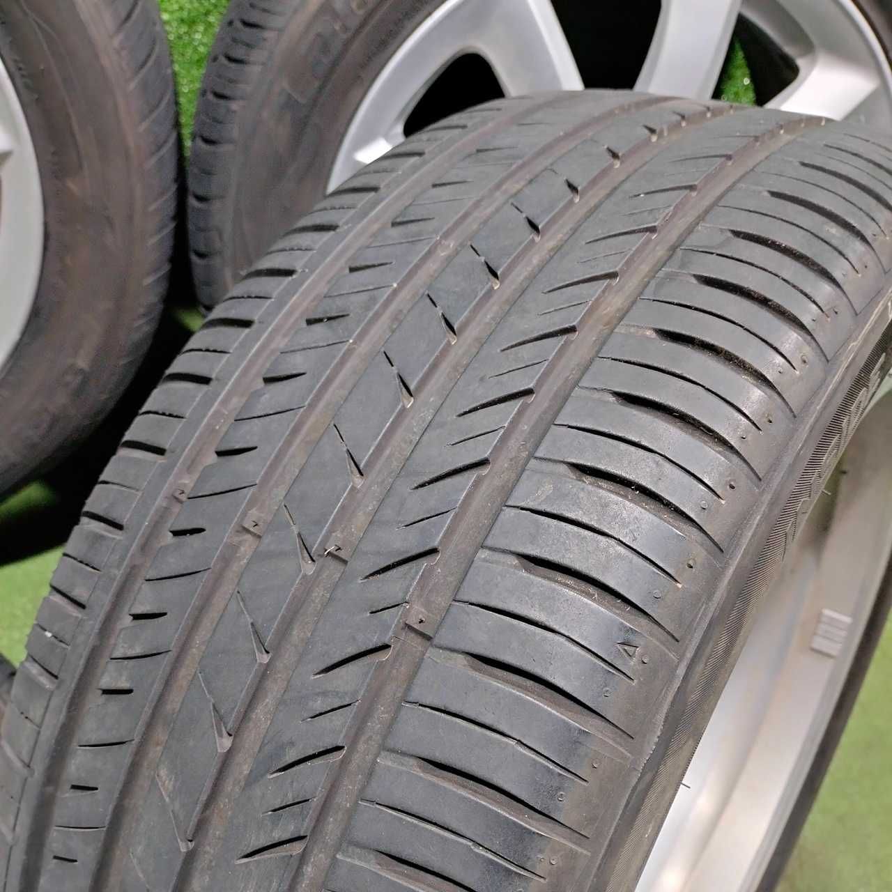 Продам Диск Оригинал Lexus LS 460 с шинами Laufenn 235/50 R18 Japan