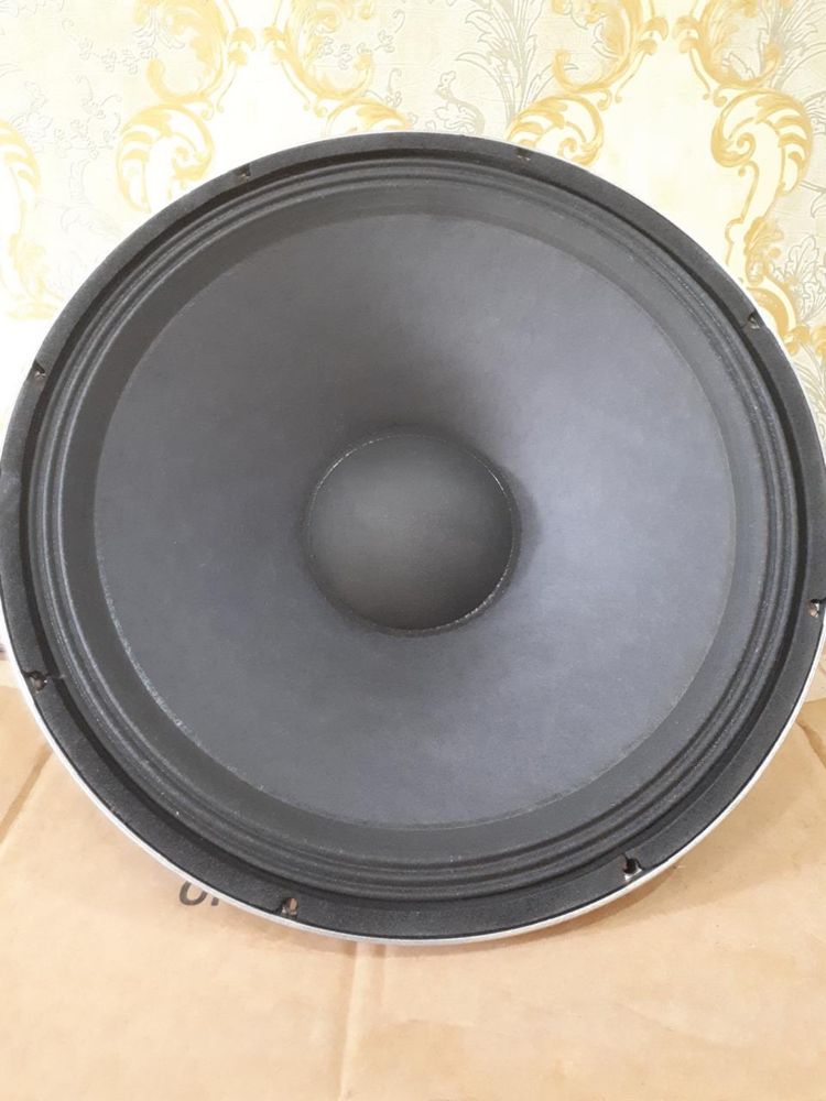 Фирменые динамики Jbl 15