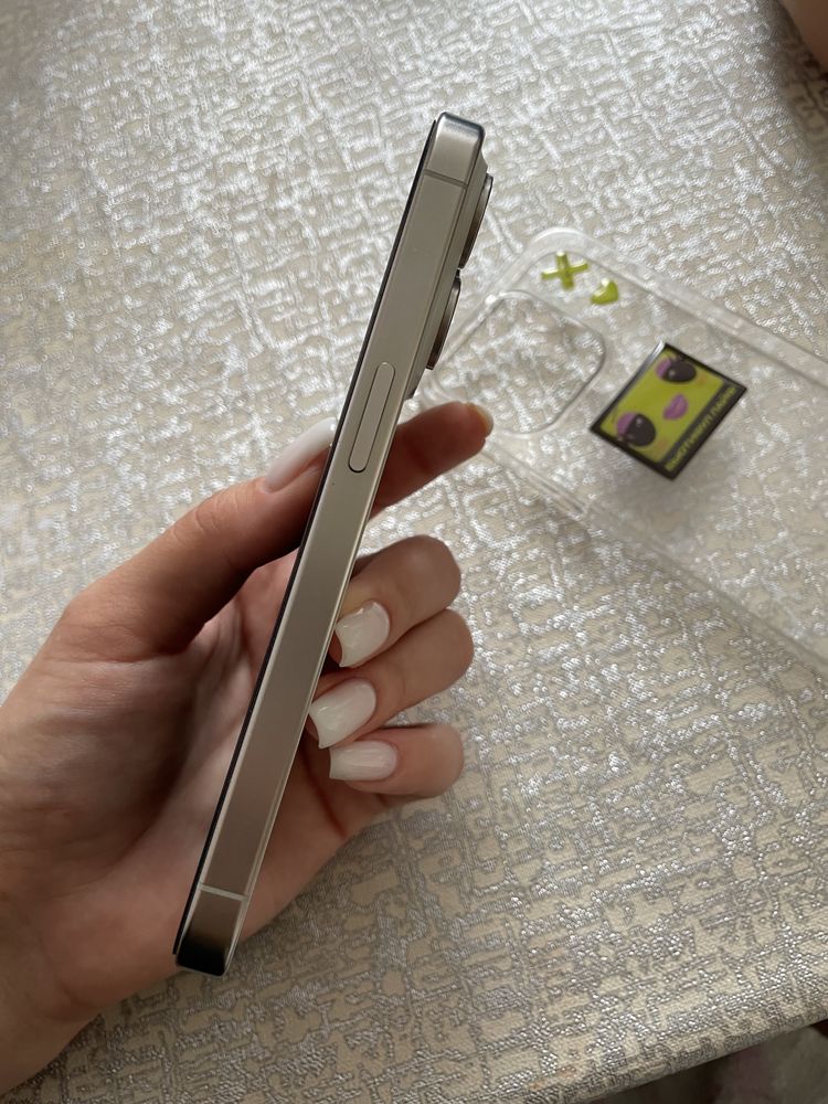 iPhone 15 Pro 256 gb white