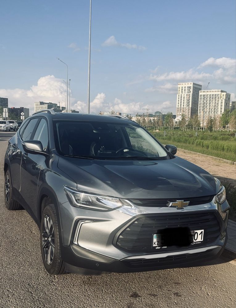 Продам автомобиль Chevrolet Tracker 1.2T. 2023 года.