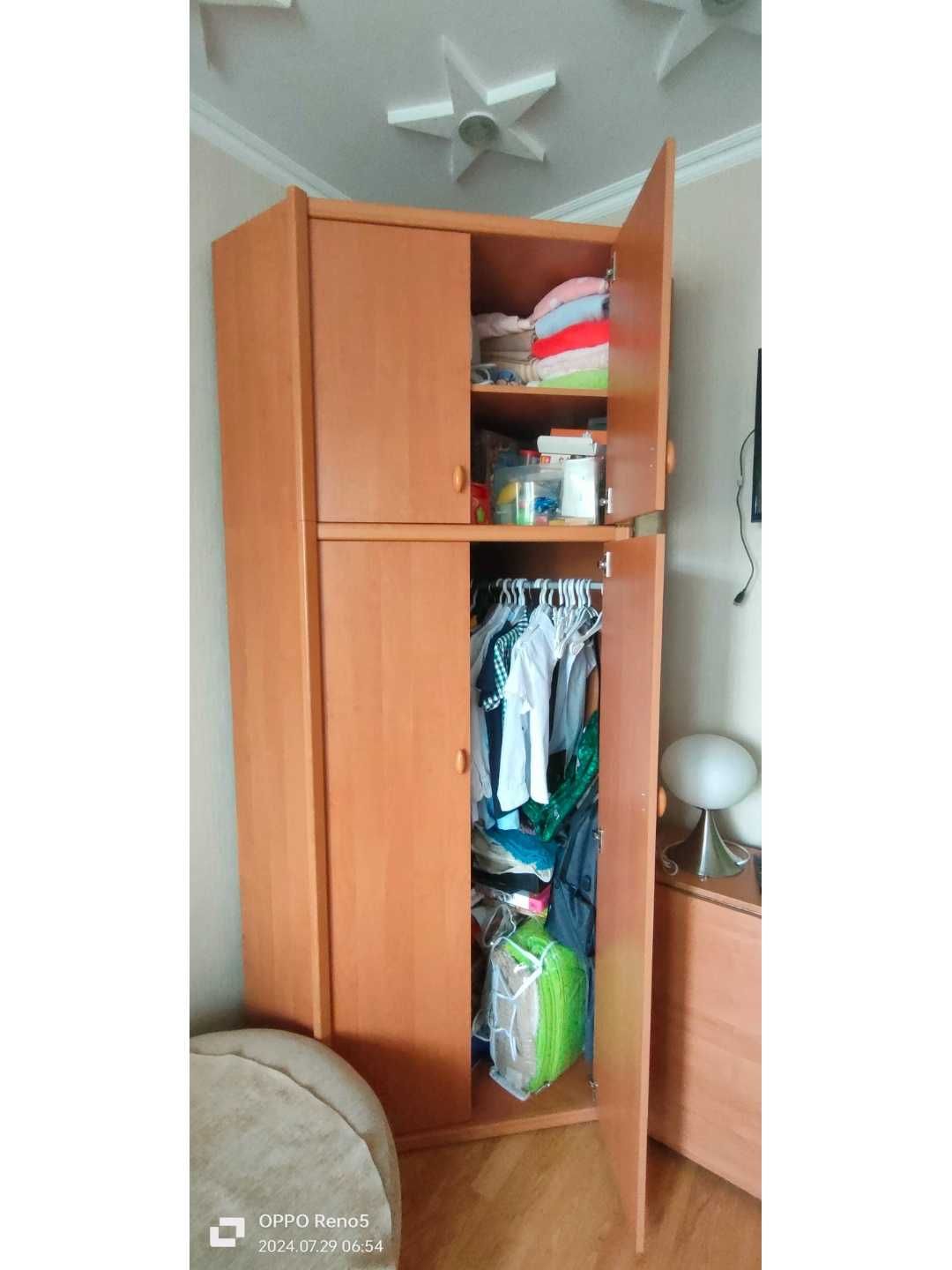 Шкаф угловой с антресолью