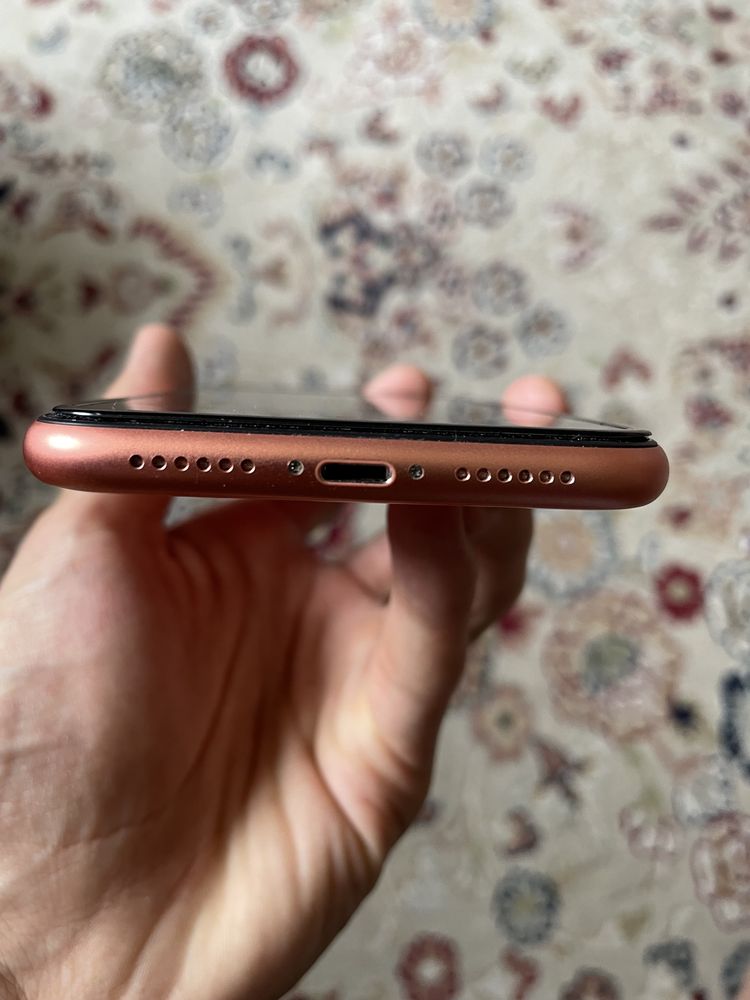 Iphone XR 128gb Корраловый цвет