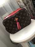 Кроссбоди  LOUIS VUITTON 40000т