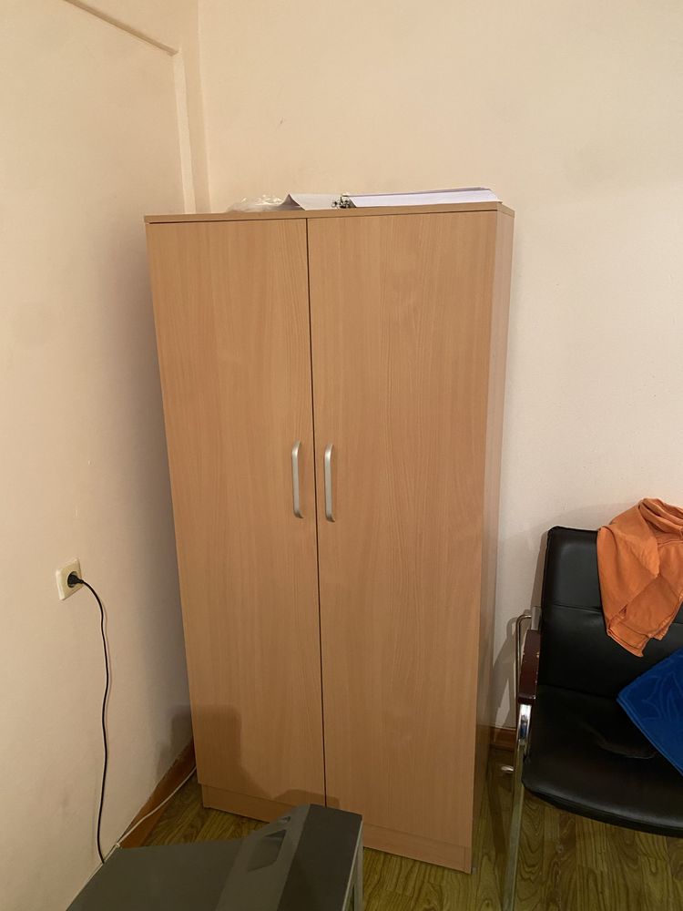 Продам мебель, ганитур, прихожую, шкаф, столик журнальный, тумбочку