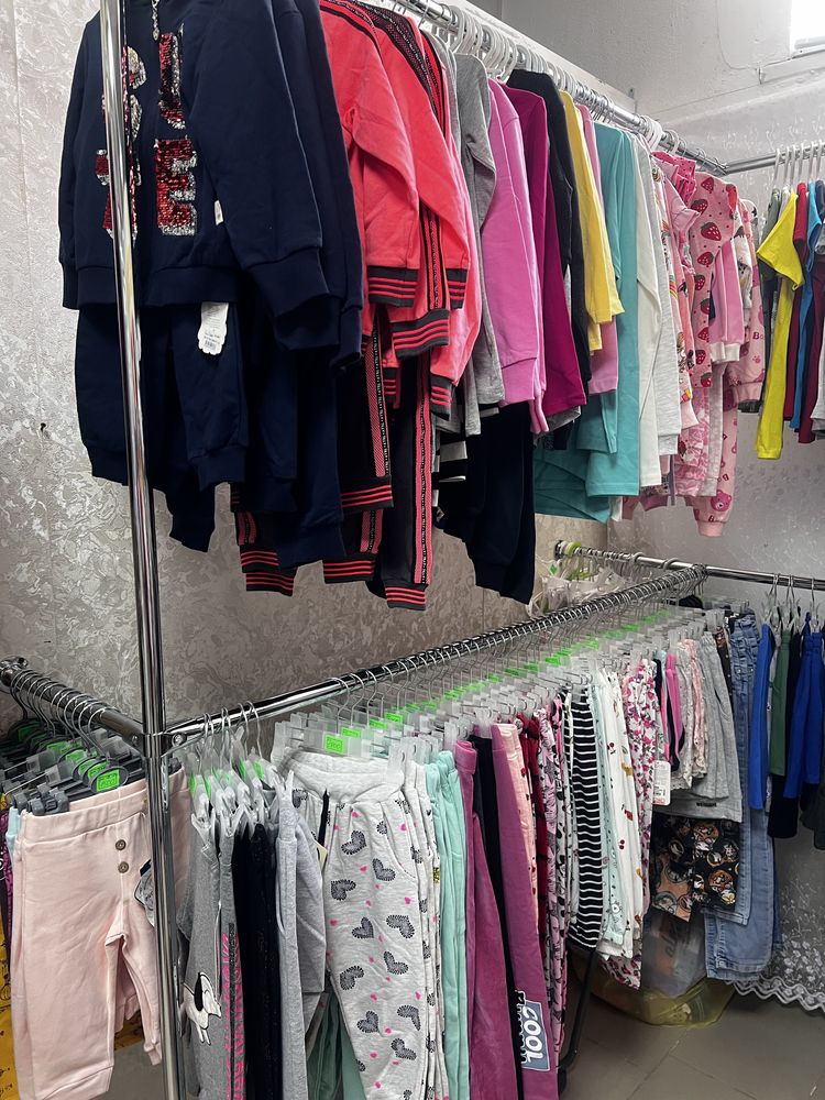Продам  детские вещи