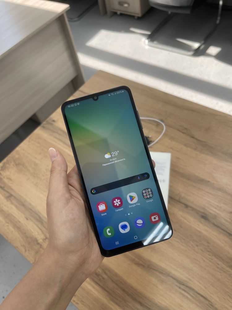 Телефон, Samsung Galaxy A06