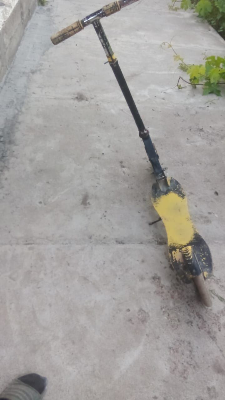 Продам самокат недорого