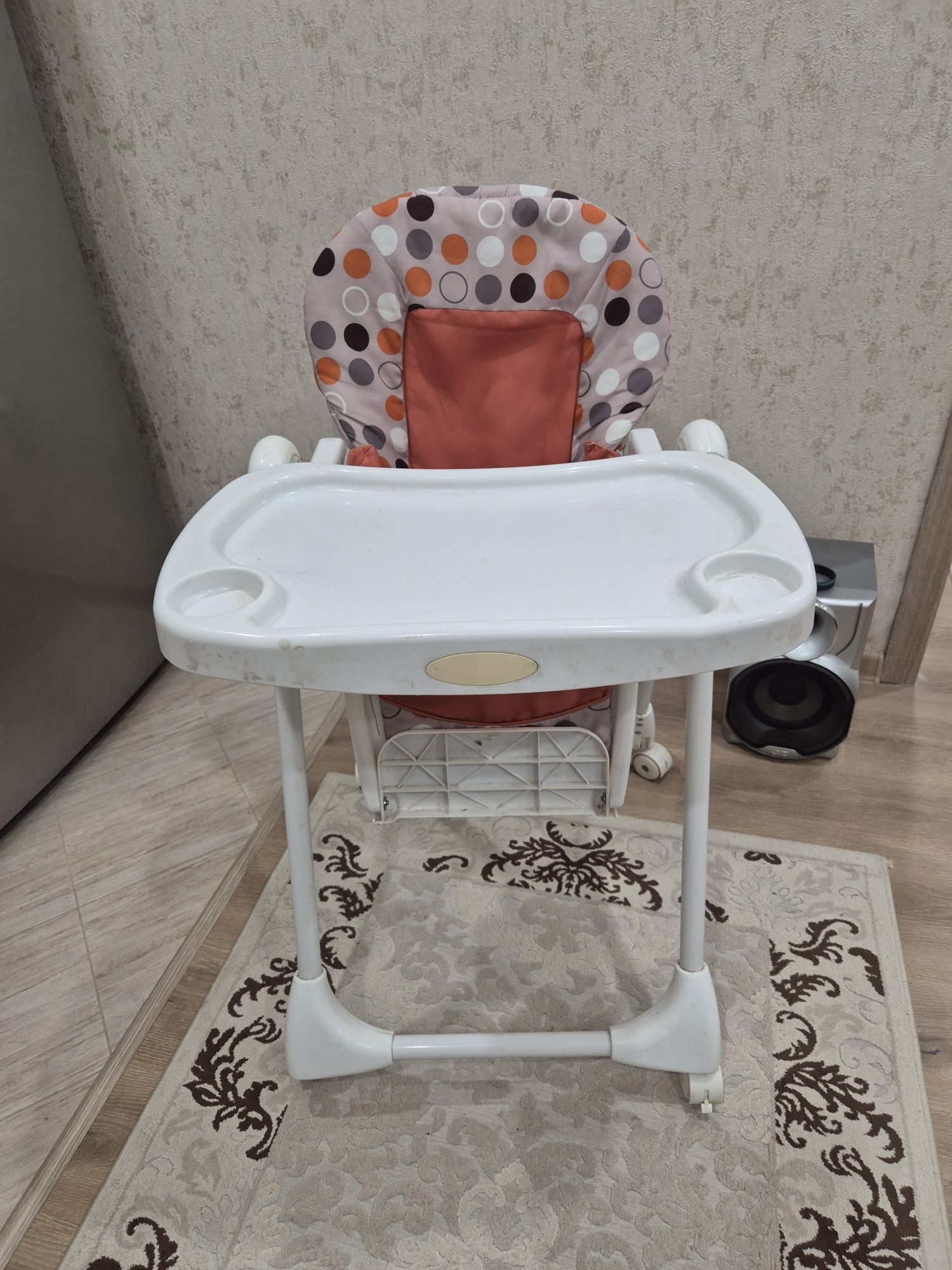 Стул для кормления