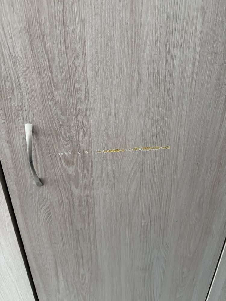 Продается   шкаф