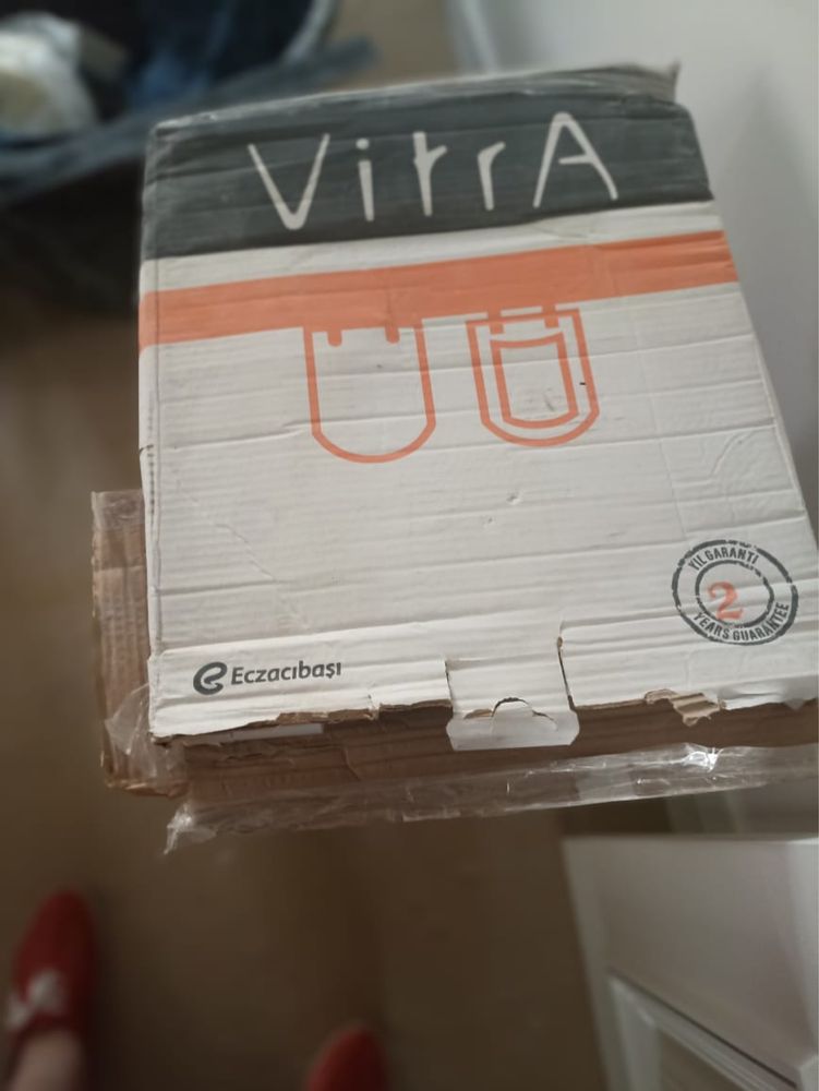 Унитаз от Vitra новый