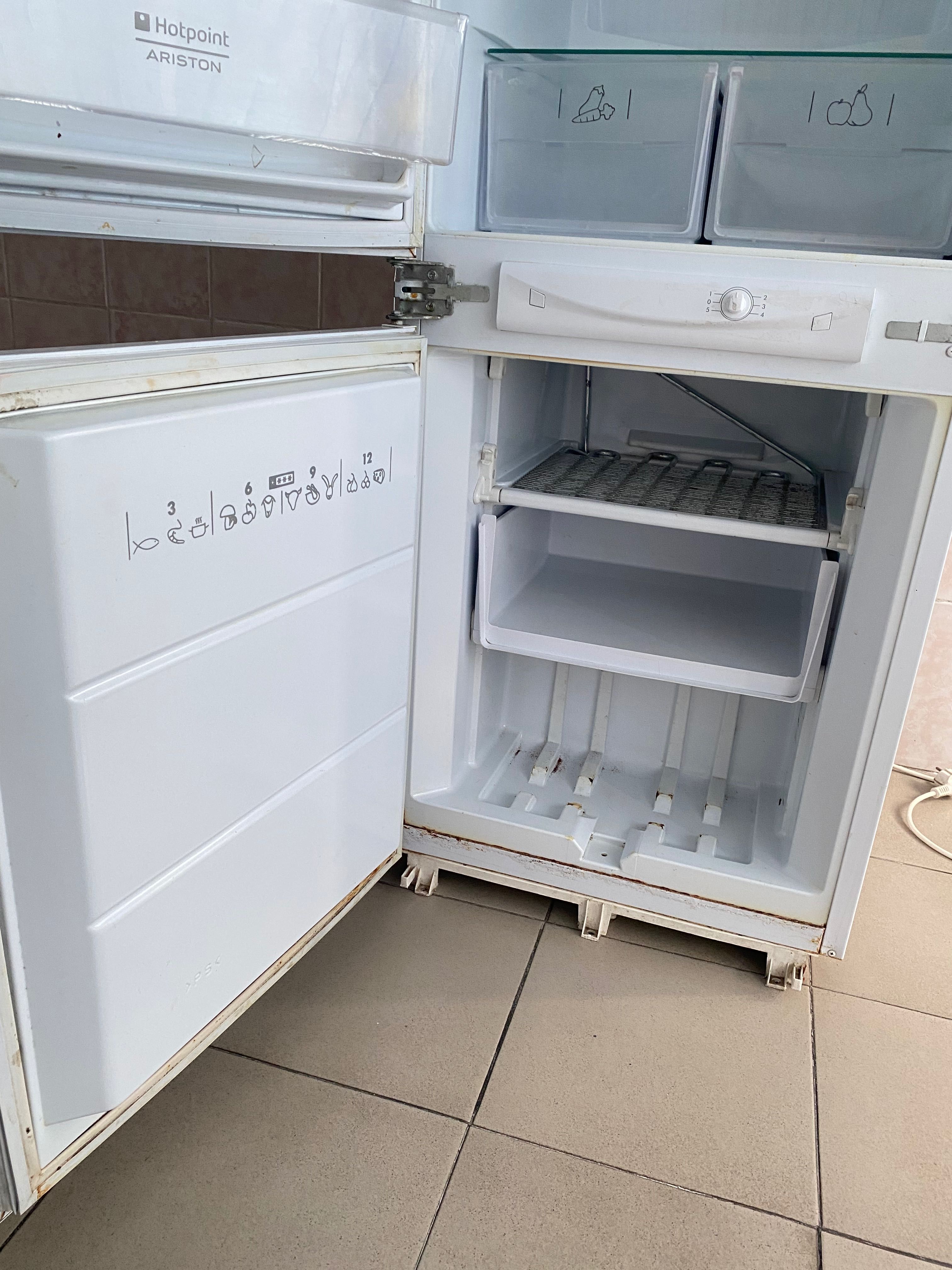 Б/У продается холодильник