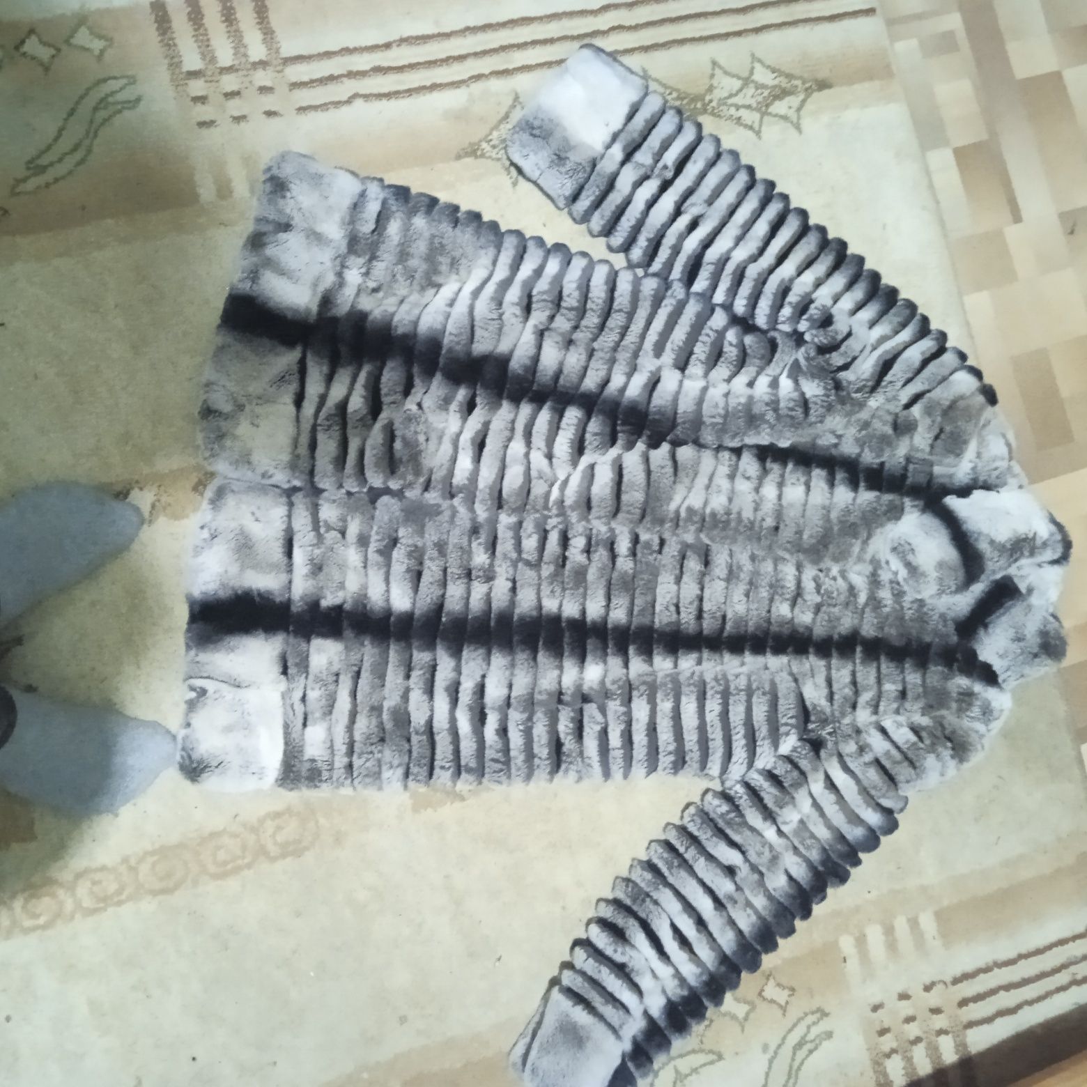 Продам шубу авто леди шиншила