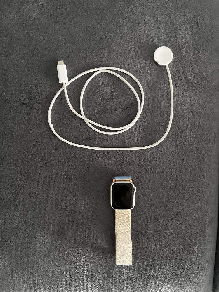 Продам Apple Watch Series 9 GPS 41mm Starlight