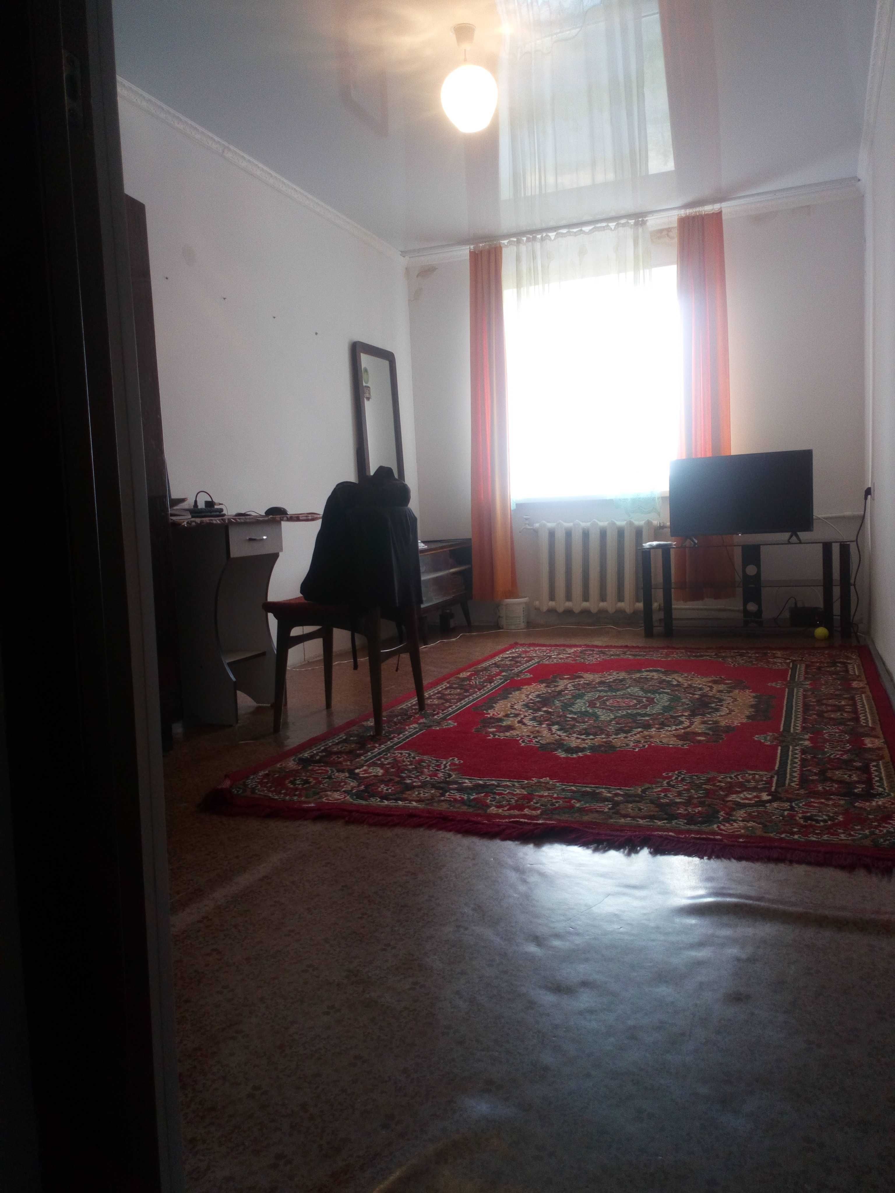 Продается 2-х комнатная квартира.