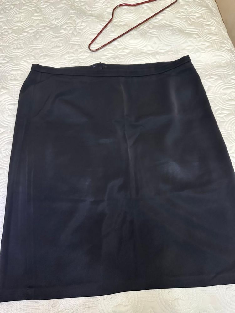 Продам юбки женские рр 52-54