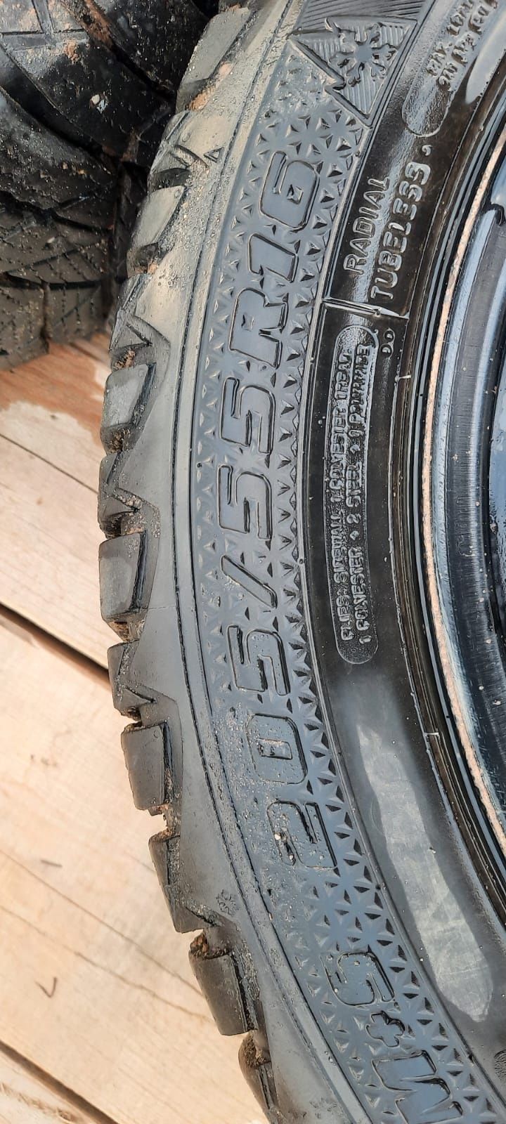 Продам зимний шины с дисками  R16. 205x55