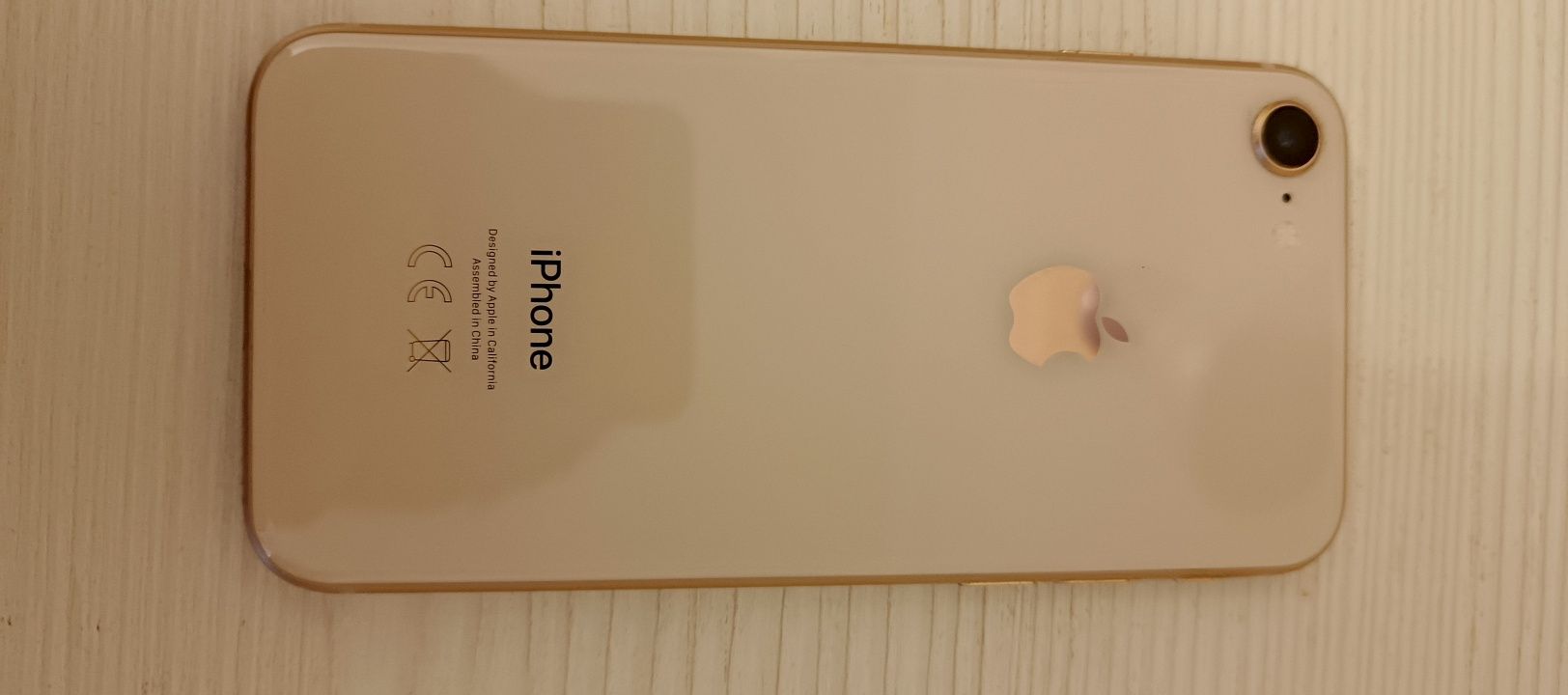 Iphone 8 продам.