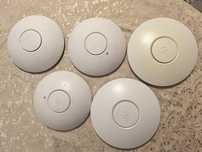 UniFi Access Point + cloud key
