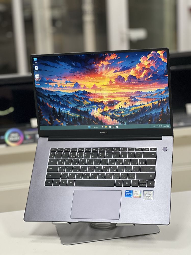 HUAWEI MateBook | Intel Core i5-1155G7 | ОЗУ 8Gb | SSD 512Gb