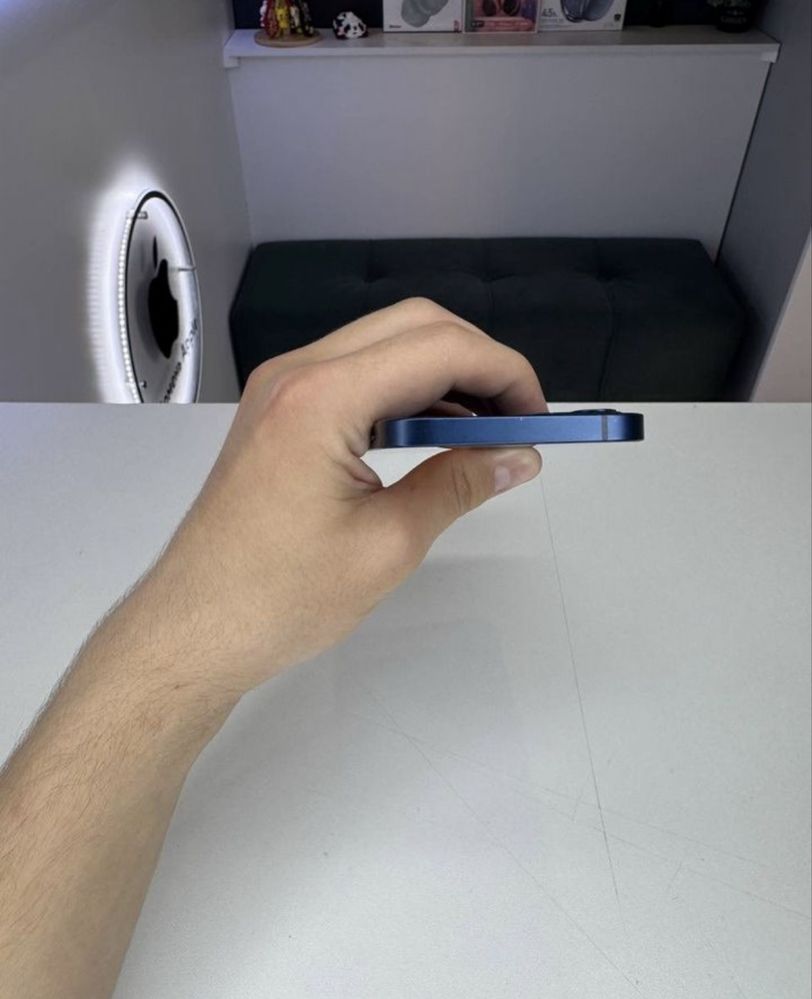 iPhone 12 64GB (Blue)