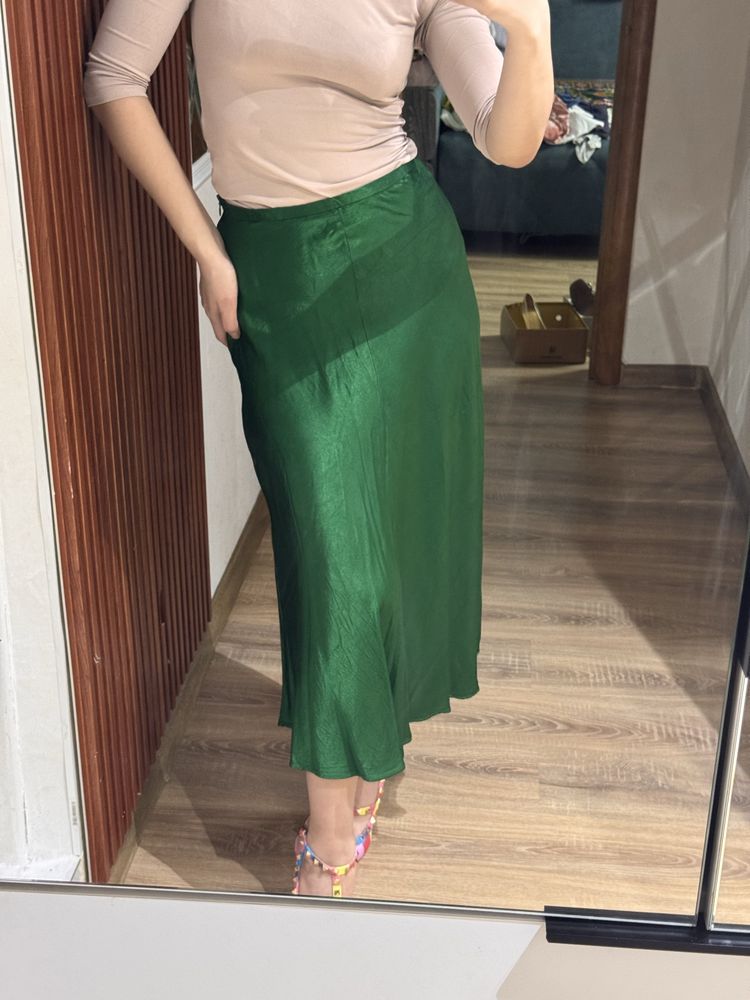 Юбки от Зара, bershka
