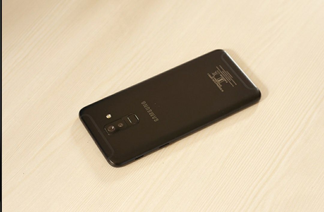 Самсунг А6 + Samsung A6+