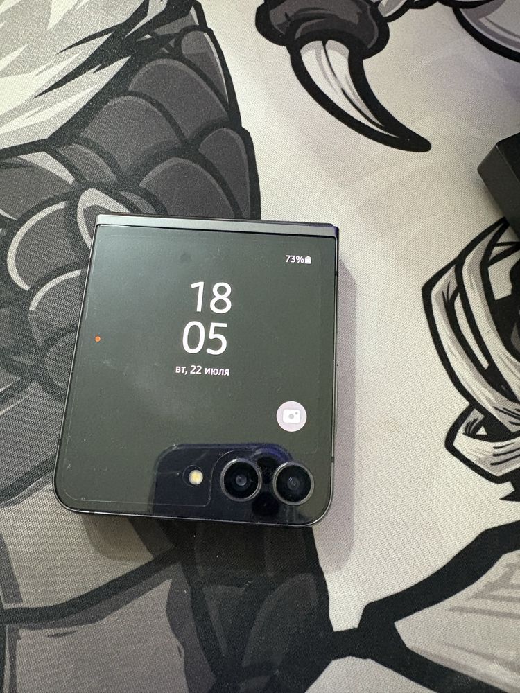 Samsung z flip 5