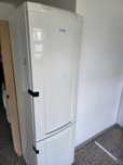Холодильник Electrolux ENB38000W8