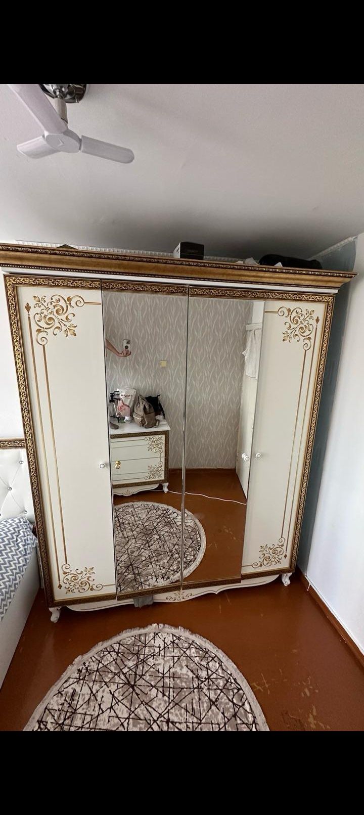 Продам шкаф самовывоз