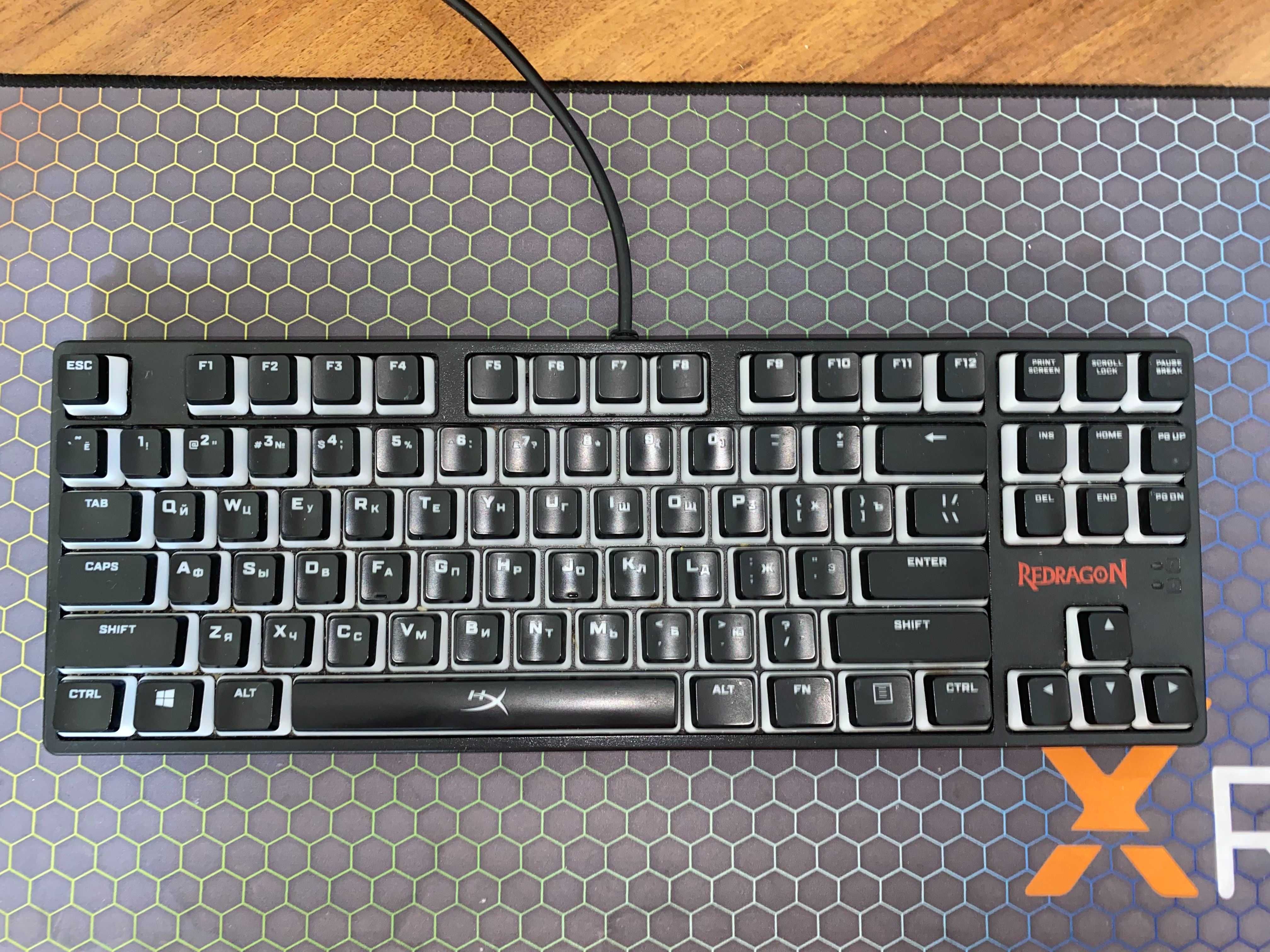 Клавиатура RED Dragon с клавишами HyperX