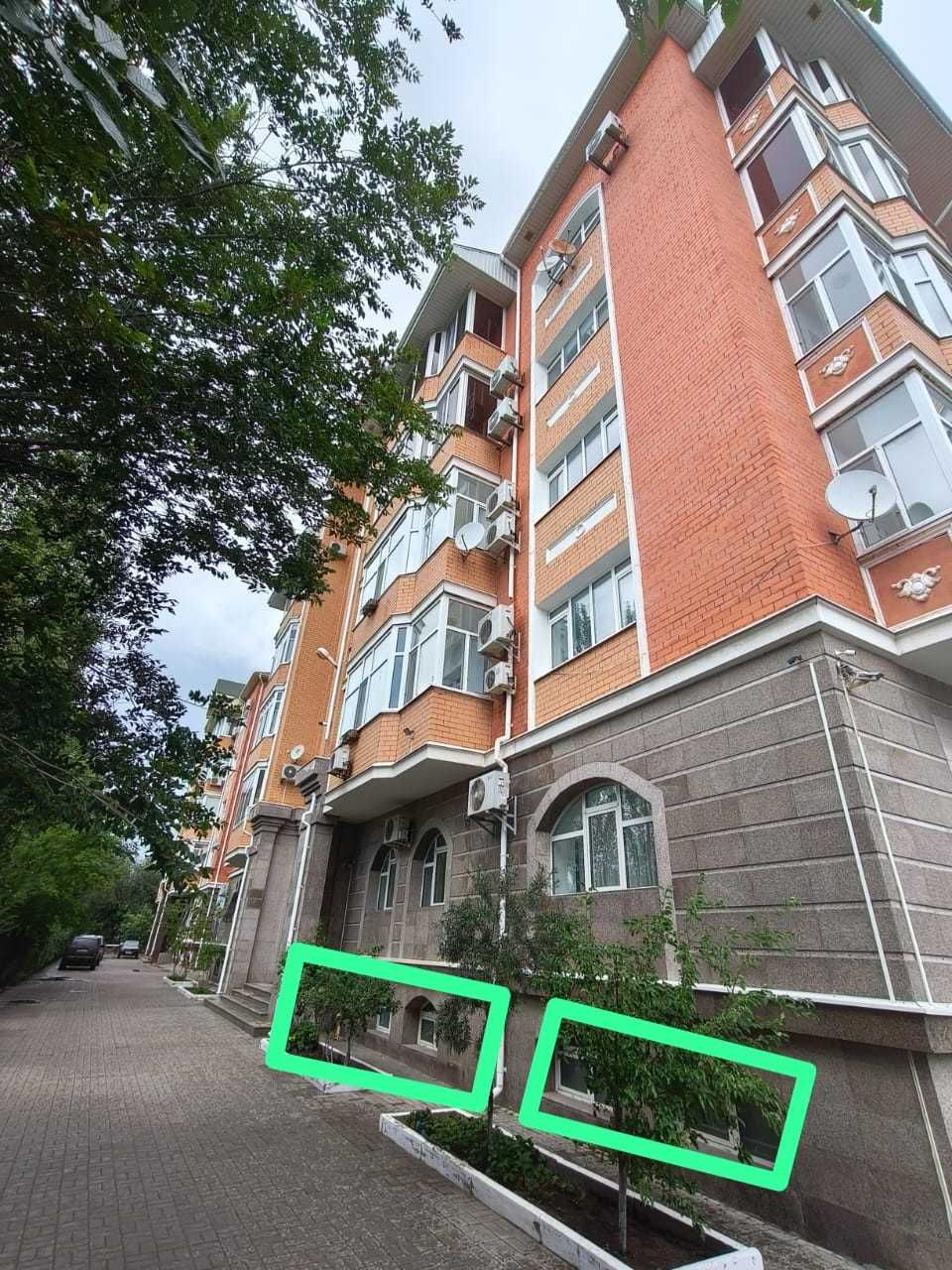 Продаётся цокольный этаж в элитном доме