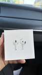Apple Airpods 4 model